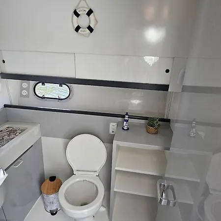 Nuits Insolites Sur Un Bateau 12m En Pleine Nature Botel