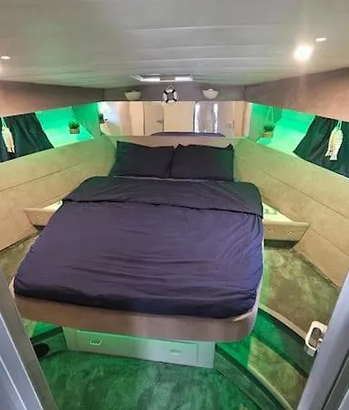 Nuits Insolites Sur Un Bateau 12m En Pleine Nature