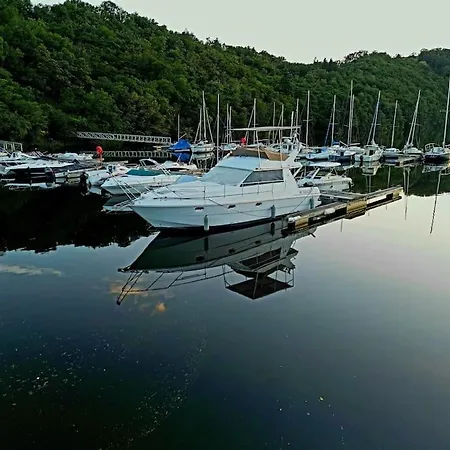 Nuits Insolites Sur Un Bateau 12m En Pleine Nature Bateau-hôtel
